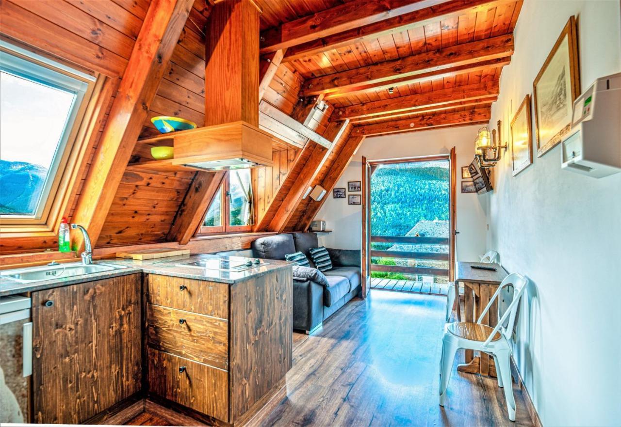 Apartamentos Aran Montcorbau ภายนอก รูปภาพ