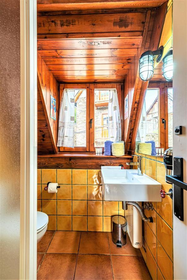 Apartamentos Aran Montcorbau ภายนอก รูปภาพ